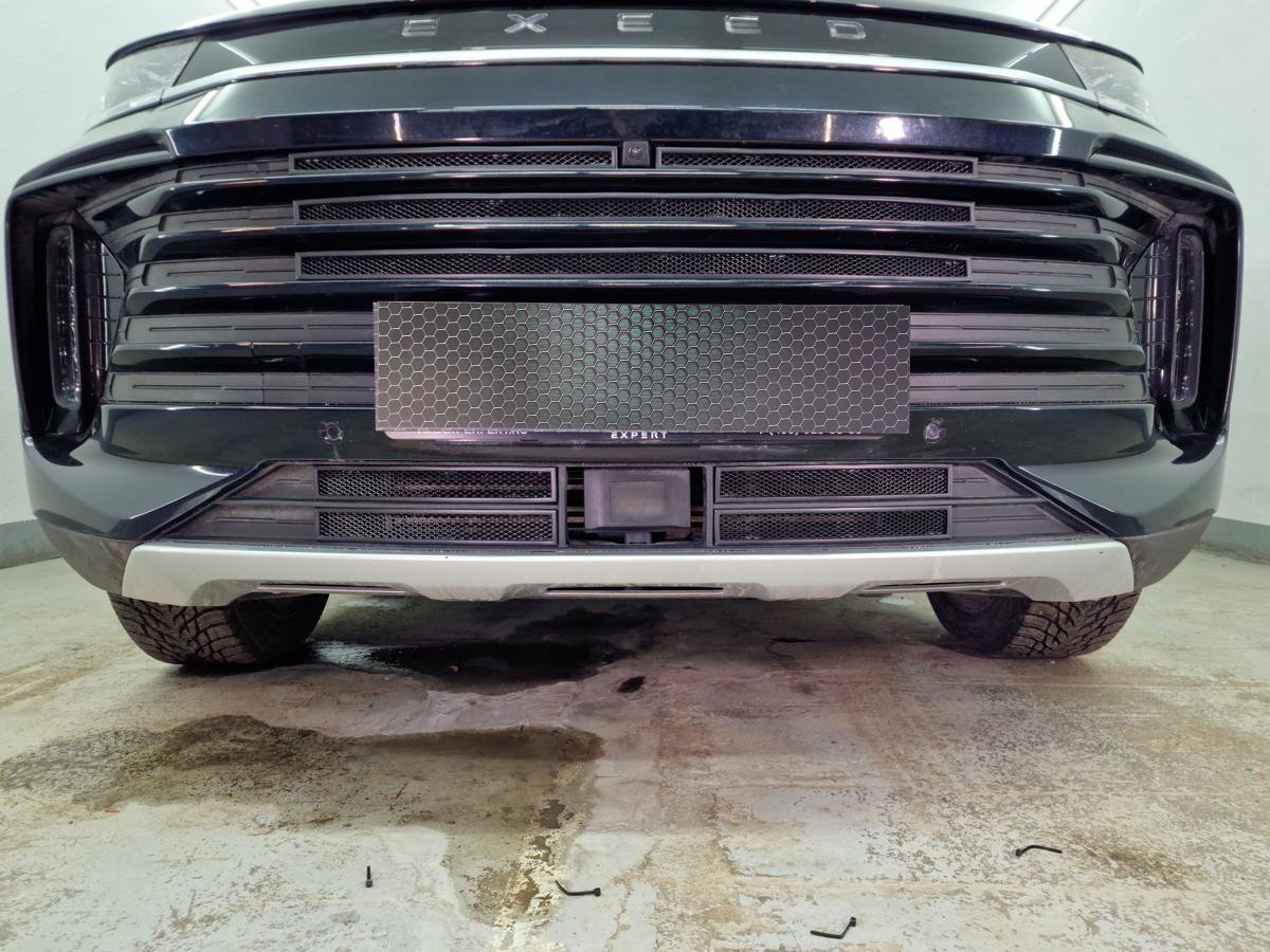 Защитная сетка радиатора низ 4 части для EXEED TXL I