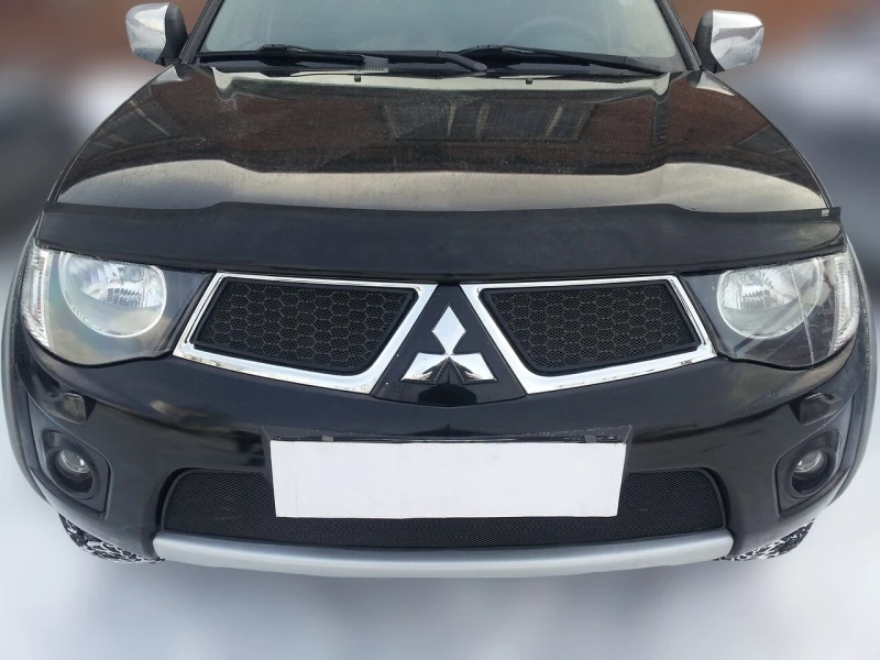 Комплект сеток black верх и низ для Mitsubishi L200 IV Черный Стрелка 11 MTL200.top.black-MTL200.bot.black