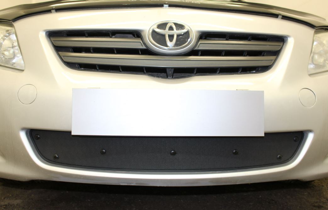 Зимняя заглушка радиатора к съемной сетке для Toyota Corolla X (E140, E150)