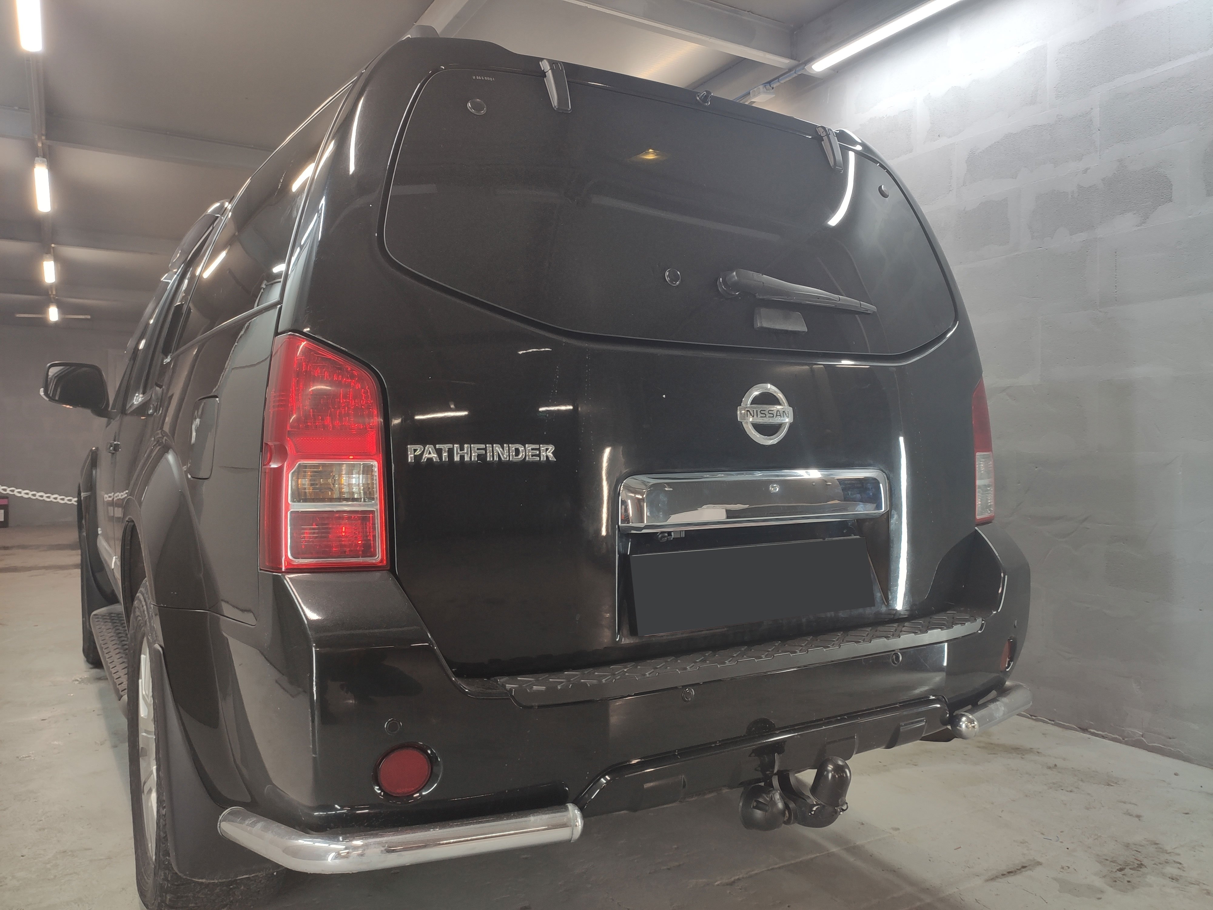 Защита камеры заднего вида для Nissan Pathfinder III Рестайлинг