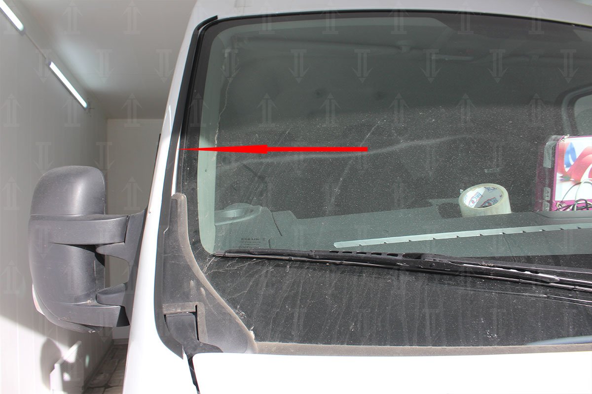 Дефлектор (водосток) лобового стекла для Renault Master III Рестайлинг 2