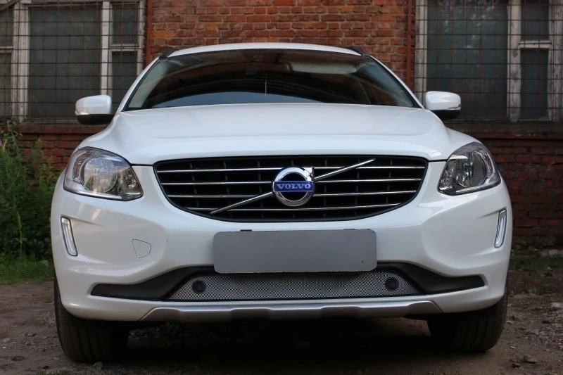 Защитная сетка радиатора, с парктроником для Volvo XC60 I Рестайлинг Хром Стрелка 11 VXC60.park.chrome
