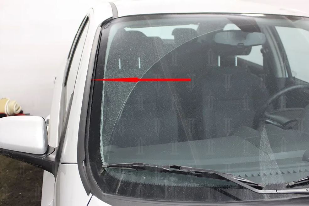 Дефлектор (водосток) лобового стекла для Ravon Nexia R3