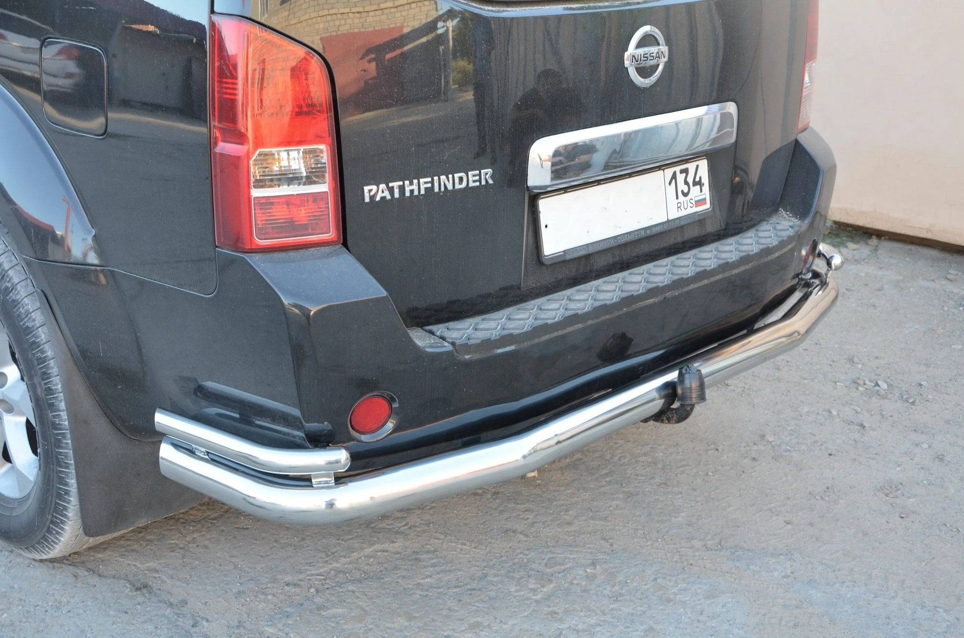 Защита заднего бампера угловая большая двойная d76/42 мм для Nissan Pathfinder III Рестайлинг  Юко NPF.10.21