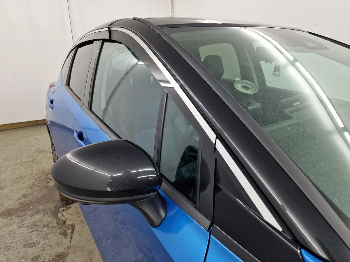 Дефлекторы окон 2D с хром накладками 8 шт. под наклоном для Nissan Note III