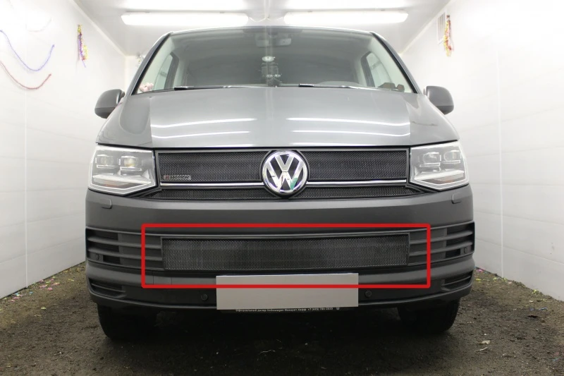 Защитная сетка радиатора низ для Volkswagen Transporter T6 Черный Стрелка 11 WVT6TL.bot.black