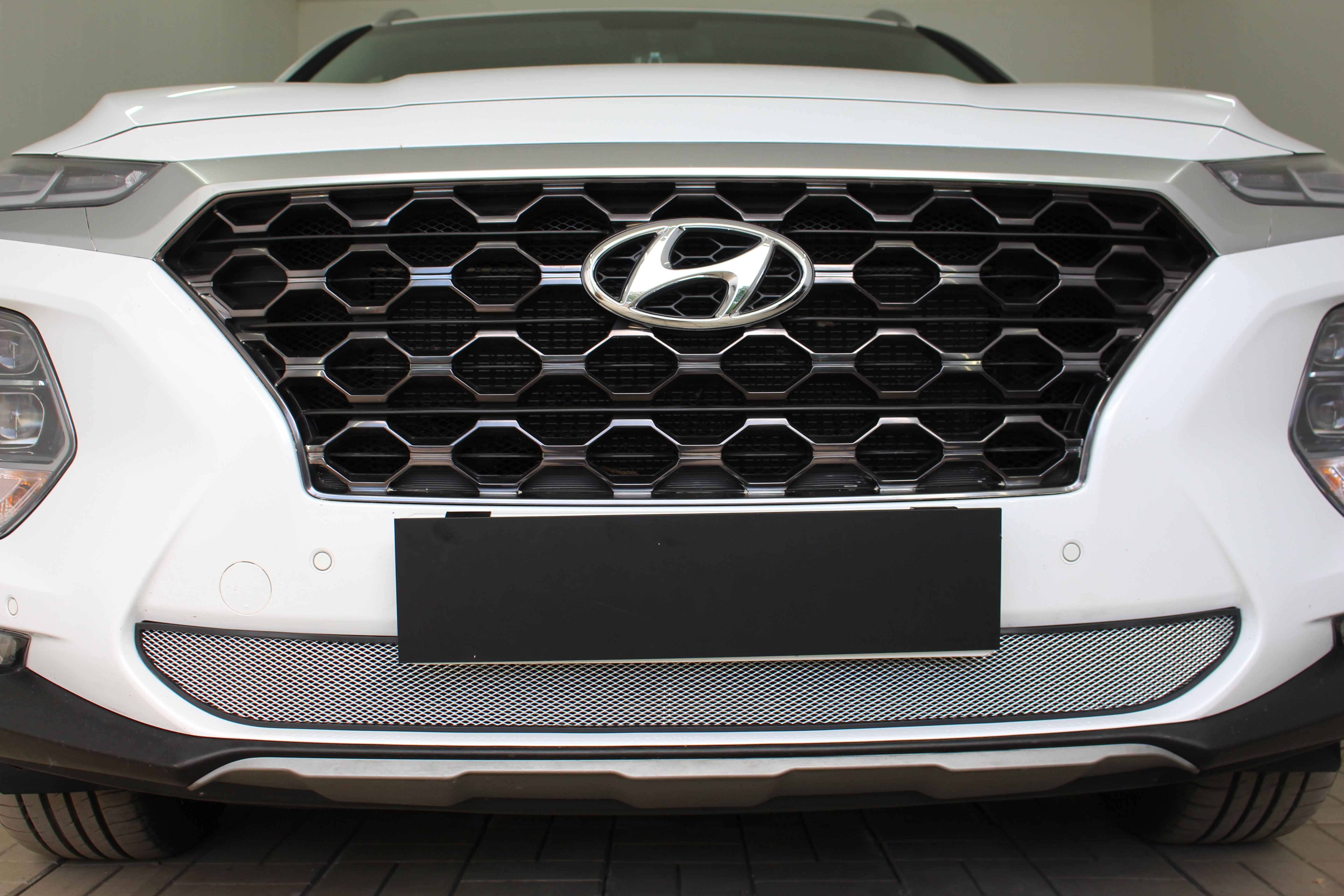 Защитная сетка радиатора низ для Hyundai Santa Fe IV