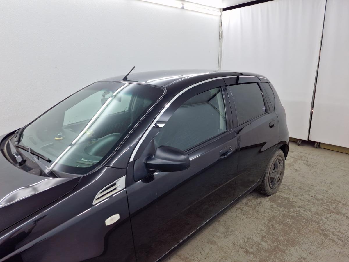Дефлекторы окон 2D с хром накладками 6 шт. для Chevrolet Aveo I Рестайлинг