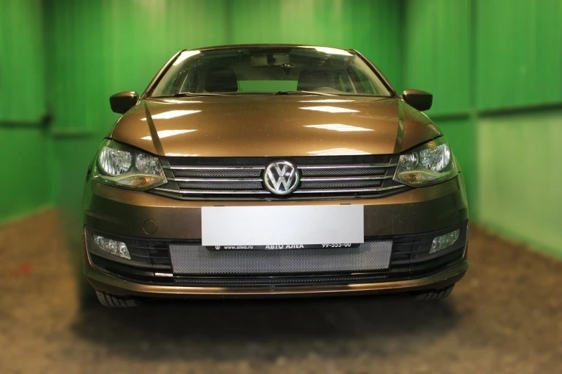 Комплект сеток chrome верх 4 части низ 2 части седан (Allstar, Conceptline, Trendline, Comfortline) для Volkswagen Polo V Рестайлинг Хром Стрелка 11 VWPOL15.bot.chrome-VWPOL15.top.chrome