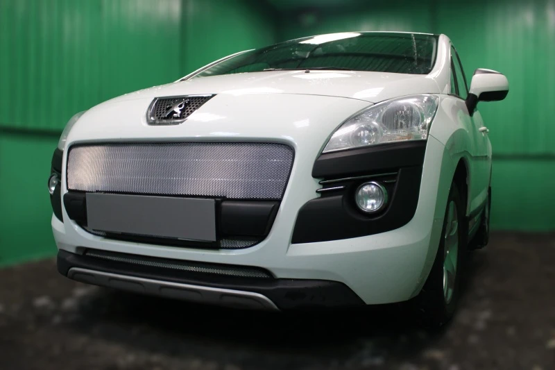 Комплект сеток chrome верх, низ, центр для Peugeot 3008 I Хром Стрелка 11 PEU3008.top.chrome-PEU3008.bot.chrome-PEU3008.mid.chrome