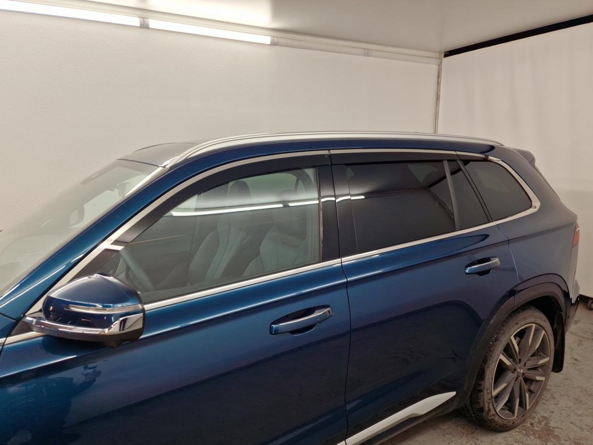 Дефлекторы окон с хром накладками 2D 6 шт для Geely Monjaro