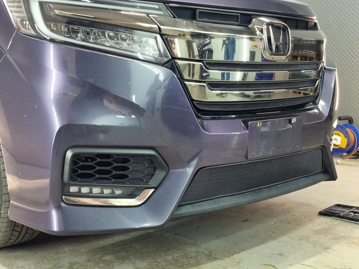 Защитная сетка радиатора верх 5 частей для Honda Stepwgn V Рестайлинг