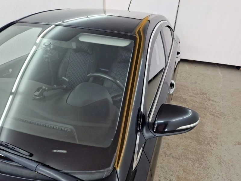 Водосток лобового стекла Премиум для Hyundai Solaris II Черный Стрелка 11 VP.099