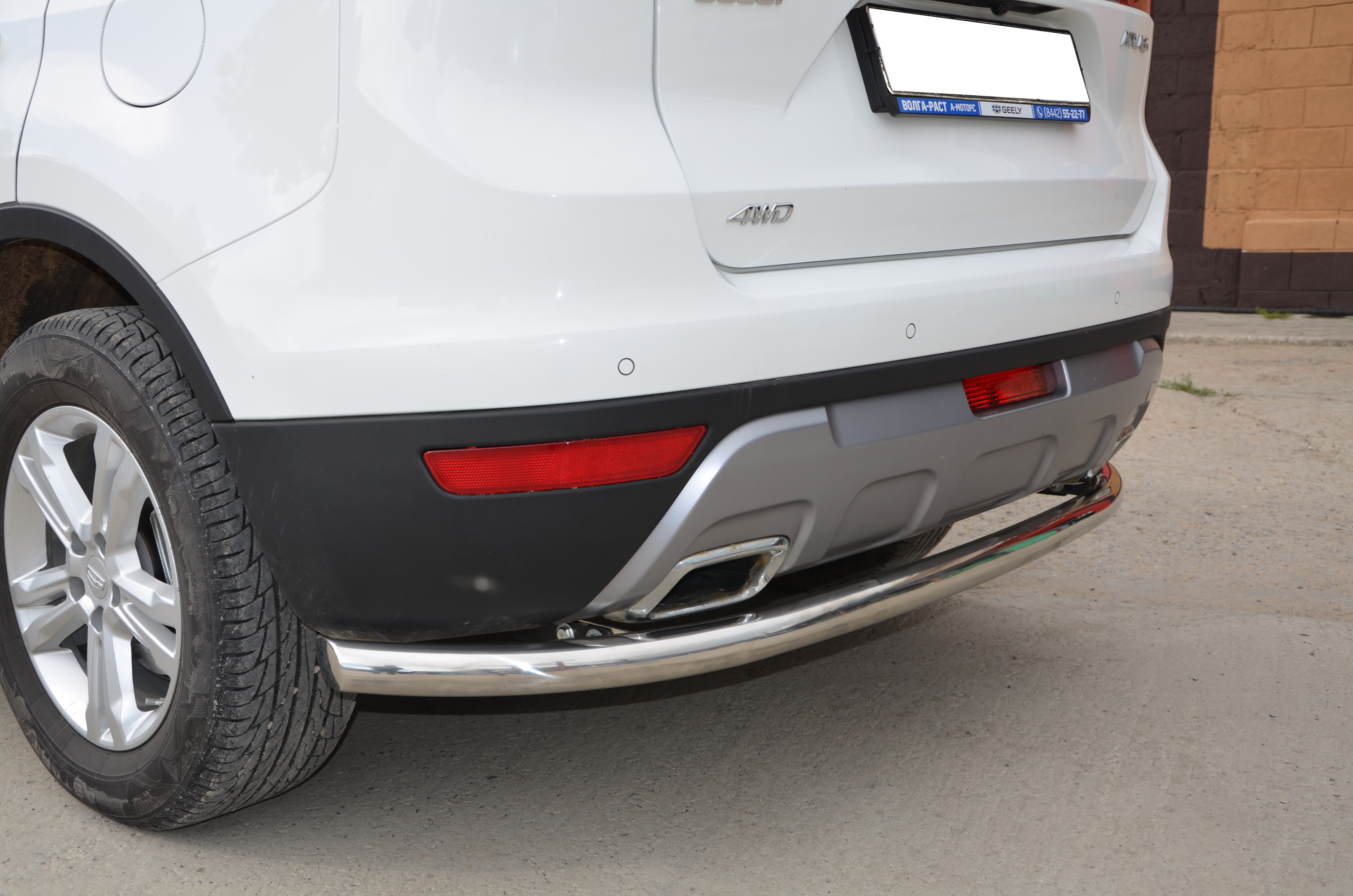 Защита заднего бампера d60 мм для Geely Atlas I