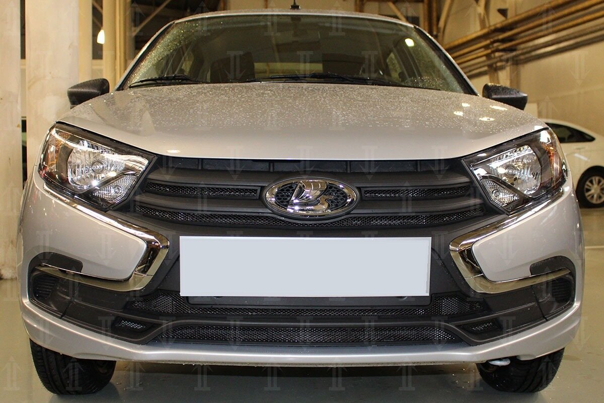 Защитная сетка радиатора верх 3 части для LADA (ВАЗ) Granta I Рестайлинг