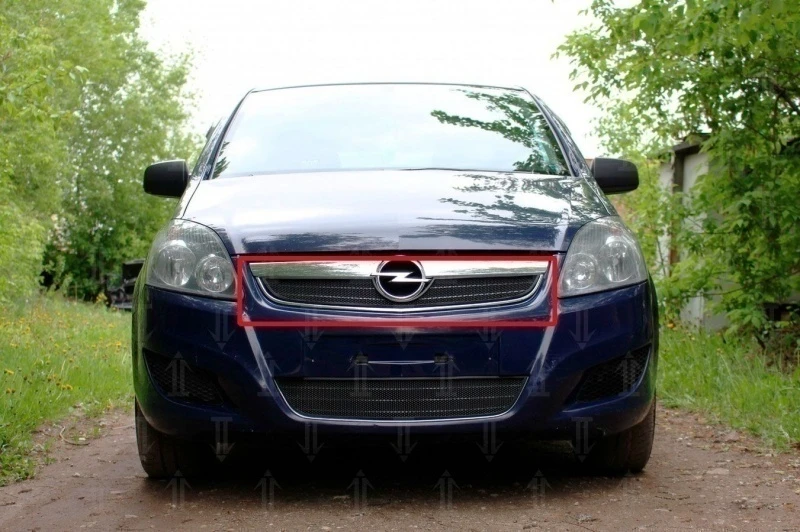 Защитная сетка радиатора верх для Opel Zafira B Рестайлинг Черный Стрелка 11 OPZAFB.08.top.black