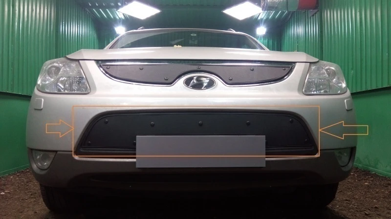 Зимняя заглушка радиатора к съемной сетке середина для Hyundai ix55 Черный Стрелка 11 HIX55.mid