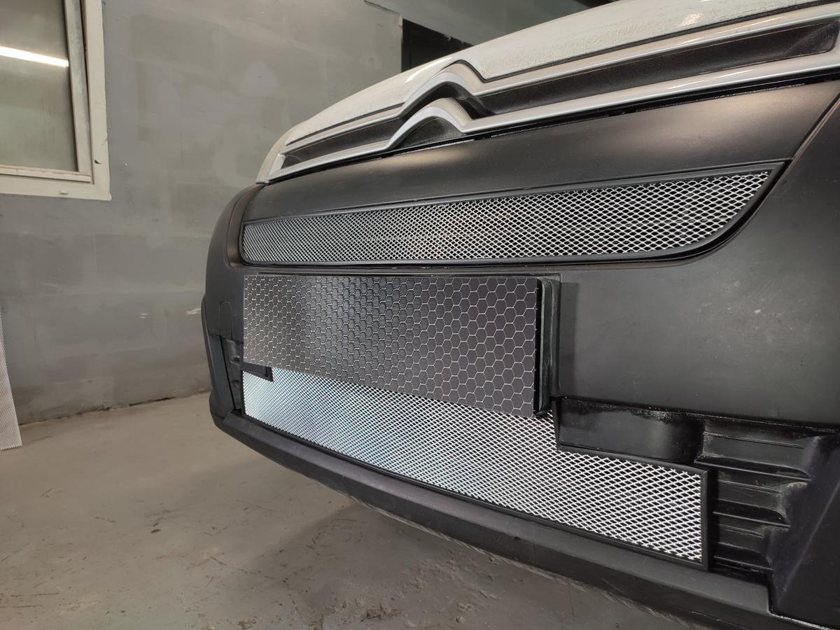 Защитная сетка радиатора низ для Citroen Berlingo II Рестайлинг 2