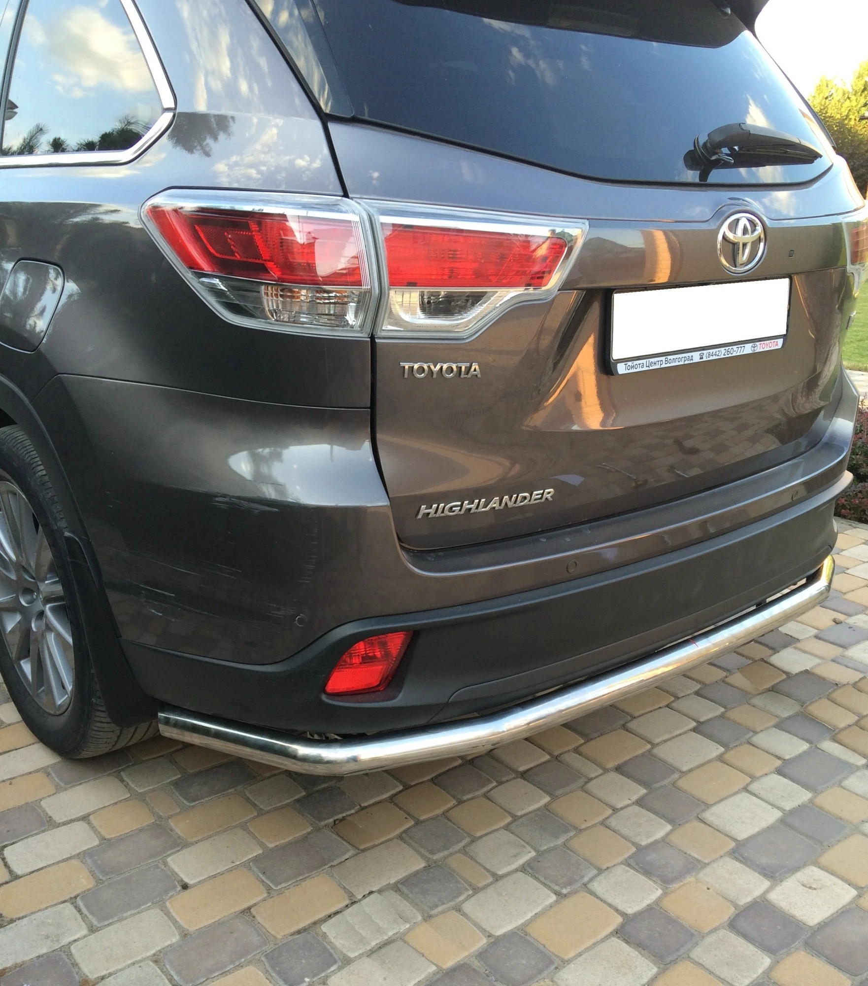 Защита заднего бампера угловая большая d60 мм для Toyota Highlander III (U50)  Юко THL.14.22
