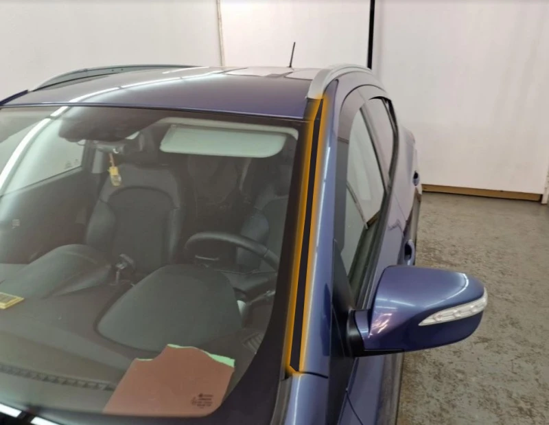 Водосток лобового стекла Премиум для Hyundai ix35 I Черный Стрелка 11 VP.205