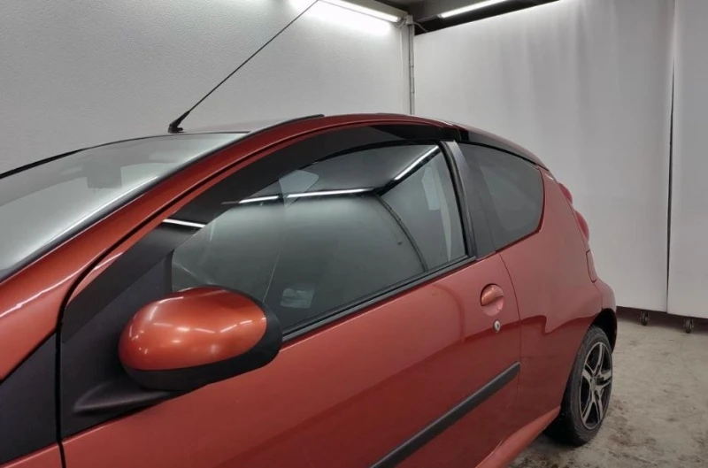 Дефлекторы окон 2D 4 шт для Peugeot 107 I Рестайлинг Черные Стрелка 11 2D079-4.S11