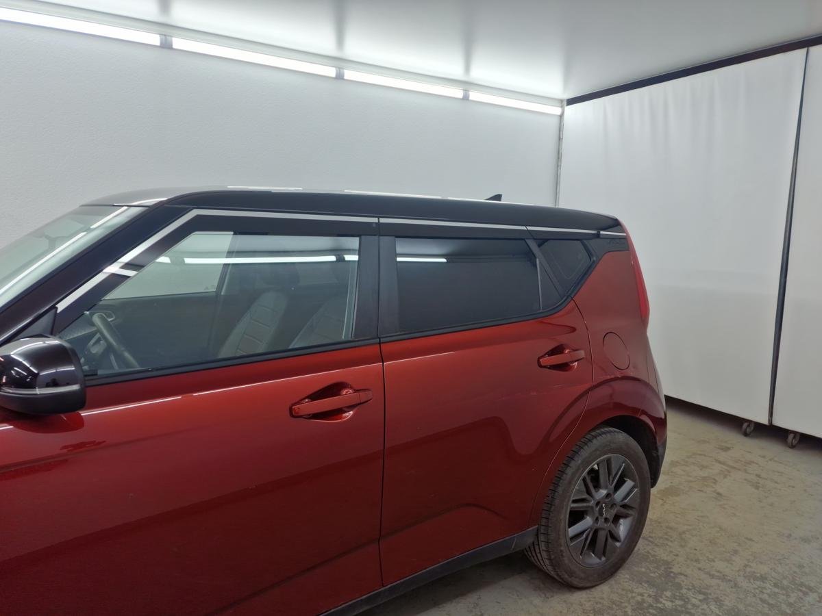 Дефлекторы окон с хром накладками 2D 6 шт для Kia Soul III