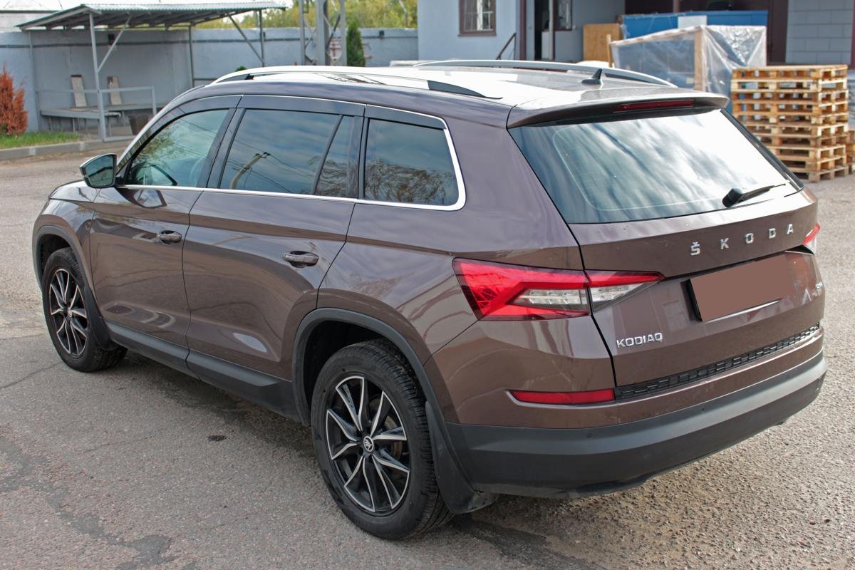 Дефлекторы окон с хром накладками 2D 6 шт для Skoda Kodiaq I