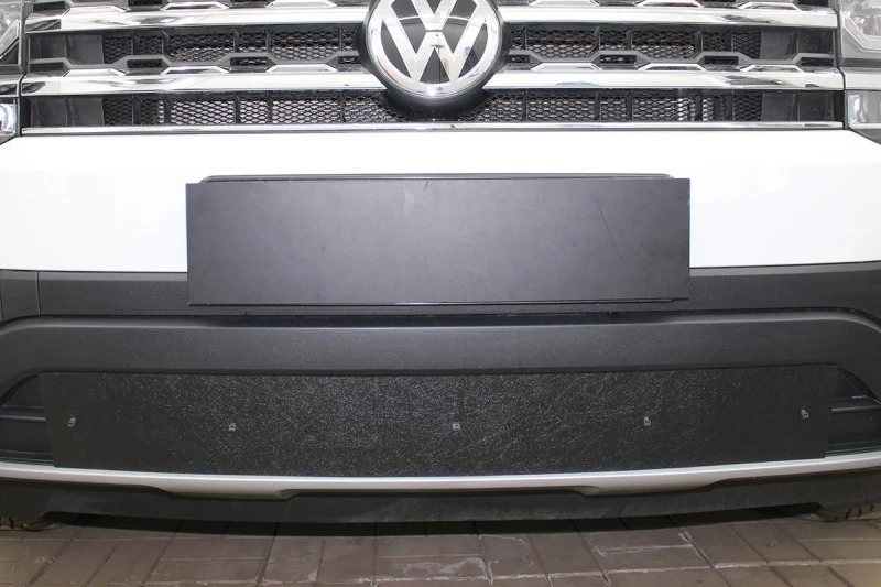 Зимняя заглушка радиатора на стяжке низ для Volkswagen Teramont I Черный Стрелка 11 ZZ.WVTER17.cam