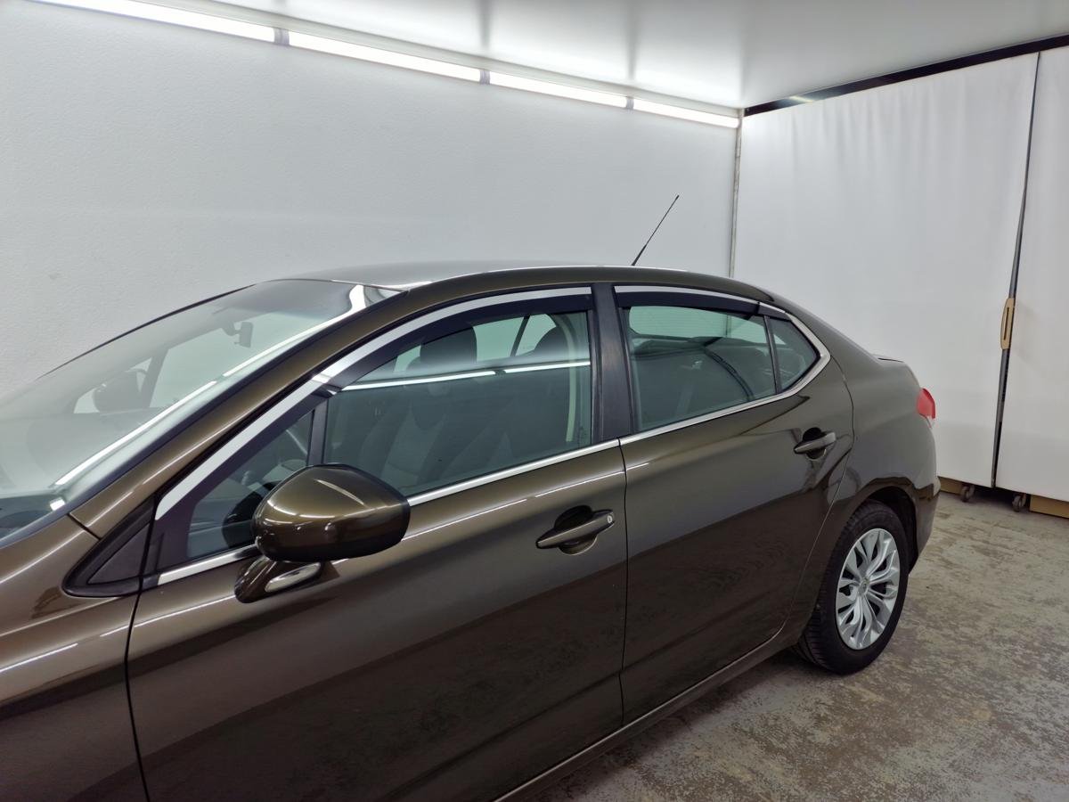 Дефлекторы окон 2D с хром накладками 4 шт. для Citroen C4 II Рестайлинг