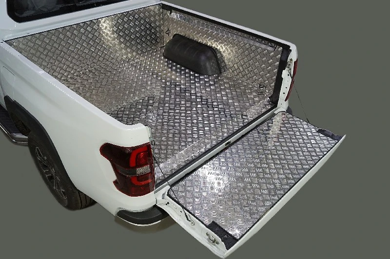 Защитный алюминиевый вкладыш в кузов автомобиля (комплект) для Changan HUNTER PLUS Серебрянный ТСС CHANHUNPL23-26