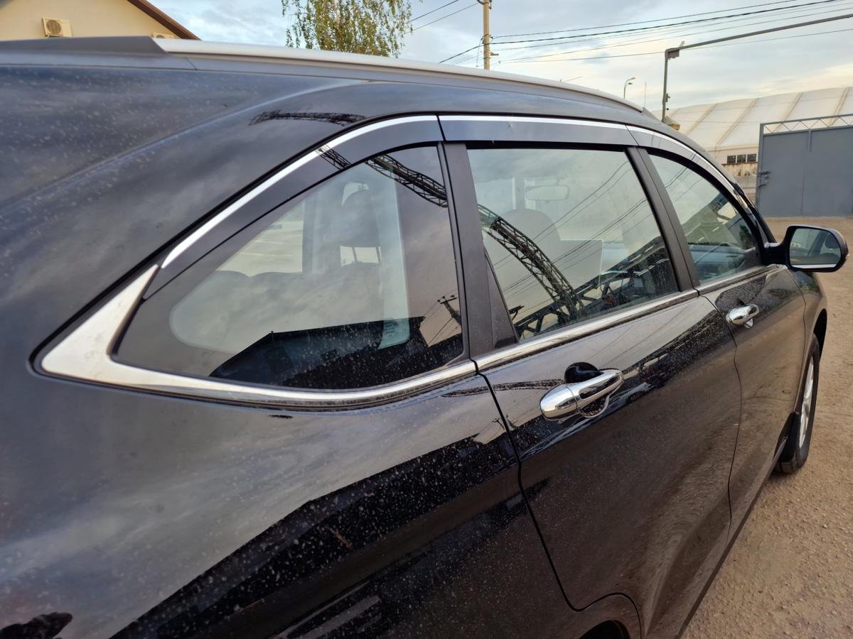 Дефлекторы окон 2D с хром накладками 6 шт. для Haval M6 II