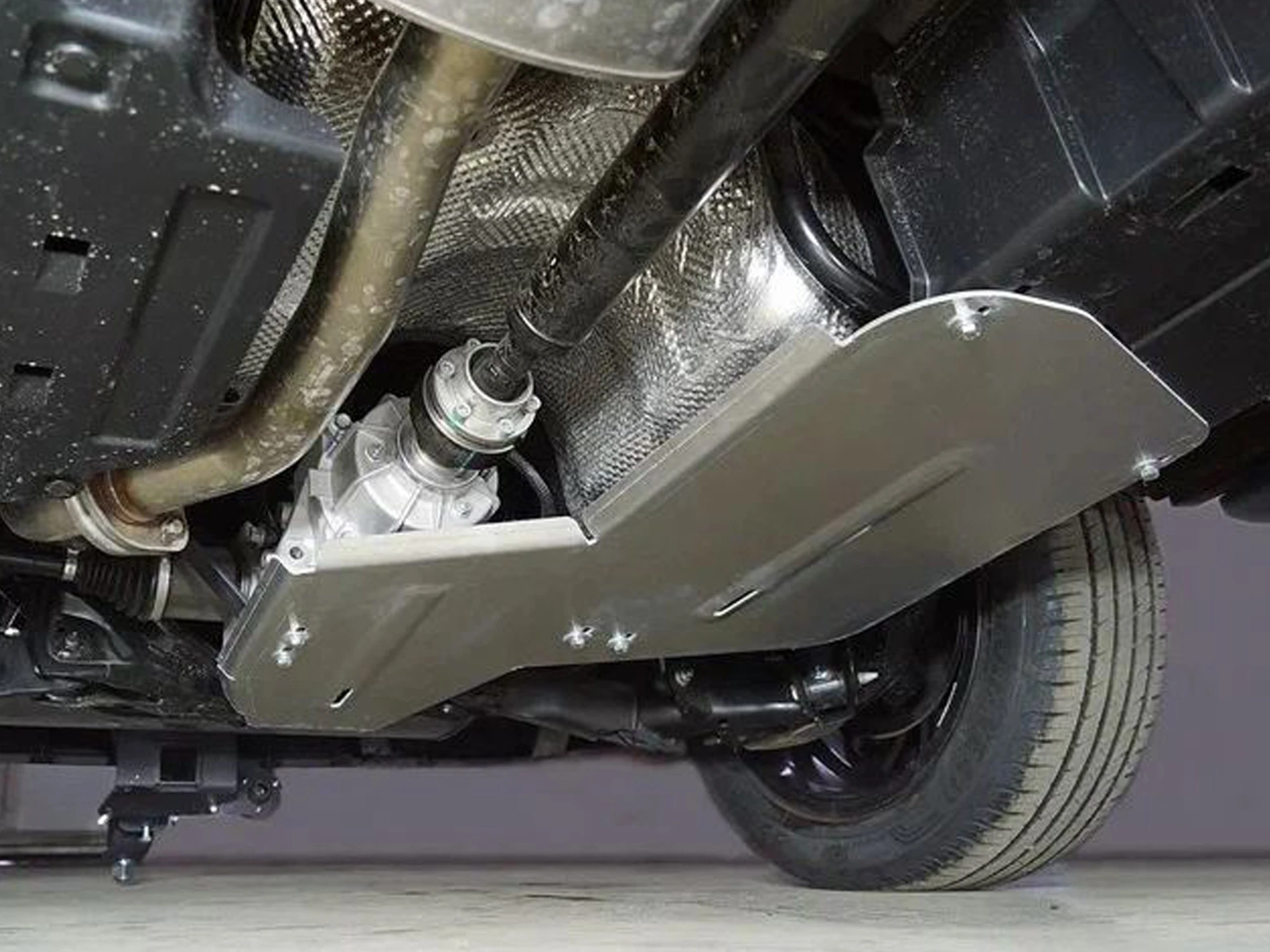 Защита топливного бака и заднего дифференциала для Haval F7 I  ТСС ZKTCC00396