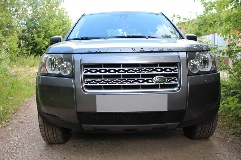 Защитная сетка радиатора для Land Rover Freelander II Черный Стрелка 11 LRFREE06.black