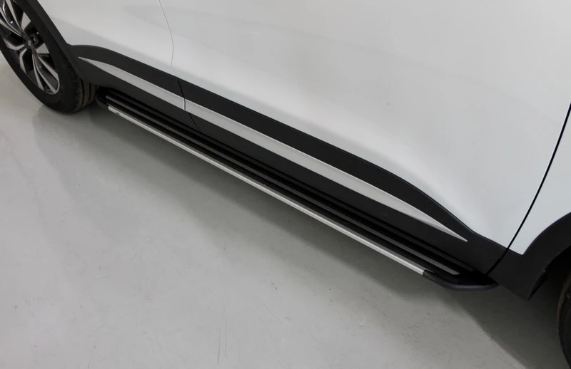 Пороги алюминиевые "Slim Line Silver" 1720 мм для Chery Tiggo 7 Pro I Серебрянный ТСС CHERTIG7P20-32S