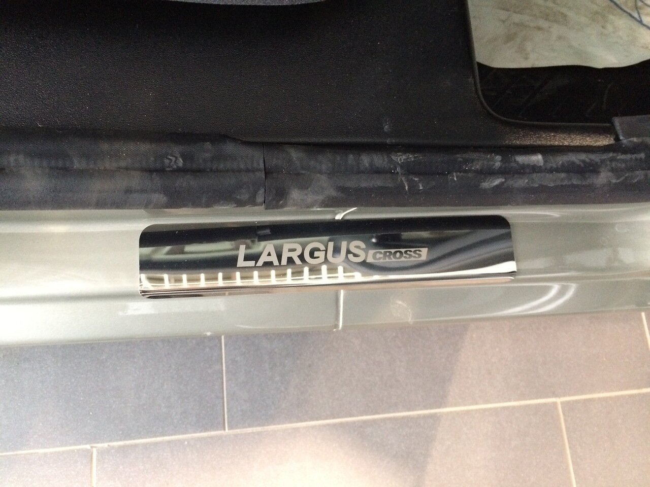 Накладки на пороги из нержавеющей стали 4шт. для LADA (ВАЗ) Largus I