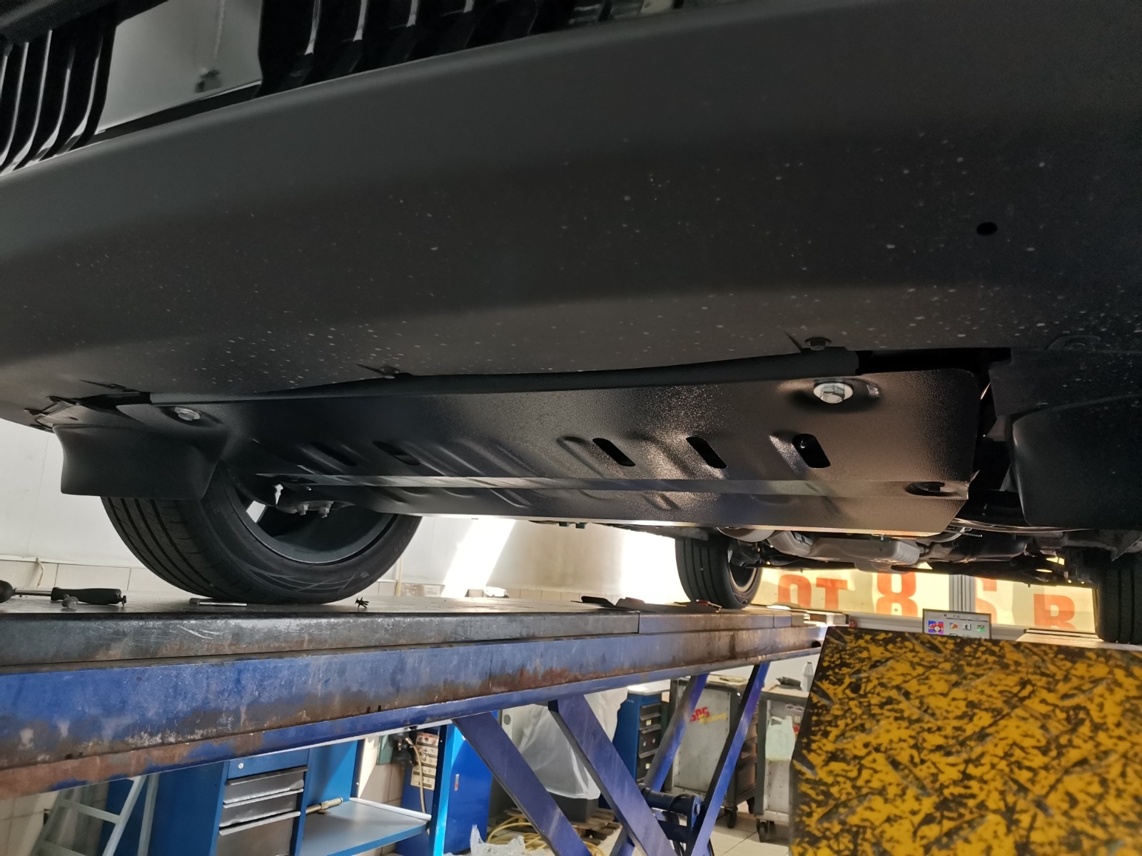 Защита картера и КПП для Omoda C7 I