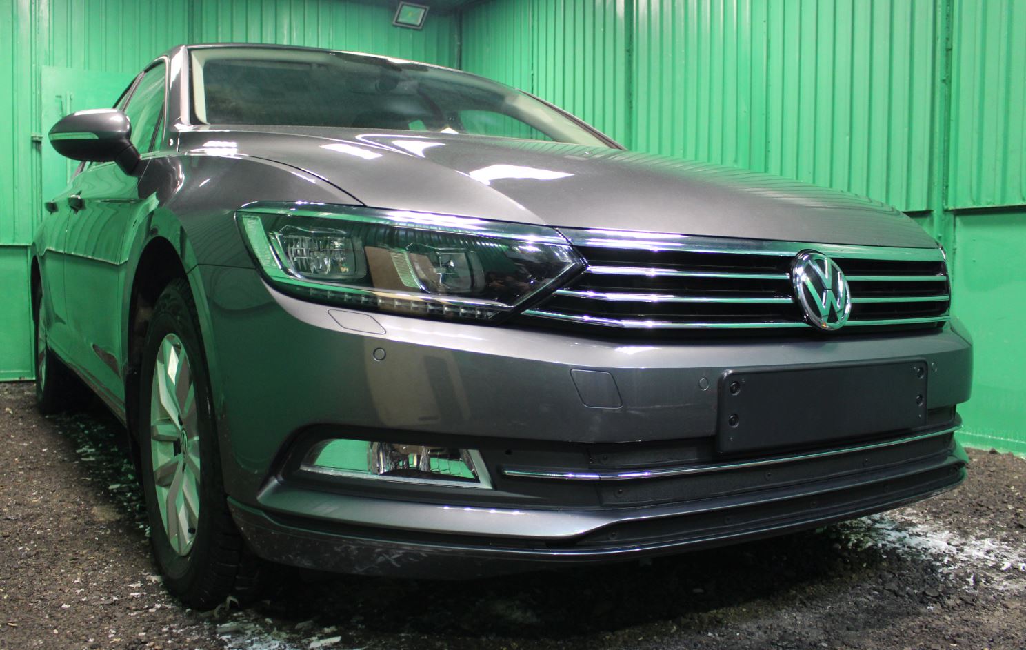Зимняя заглушка радиатора к съемной сетке (3 части) для Volkswagen Passat B8