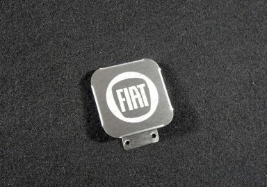 Заглушка на фаркоп с логотипом Fiat для Fiat Fullback I  ТСС TCUZFIAT1