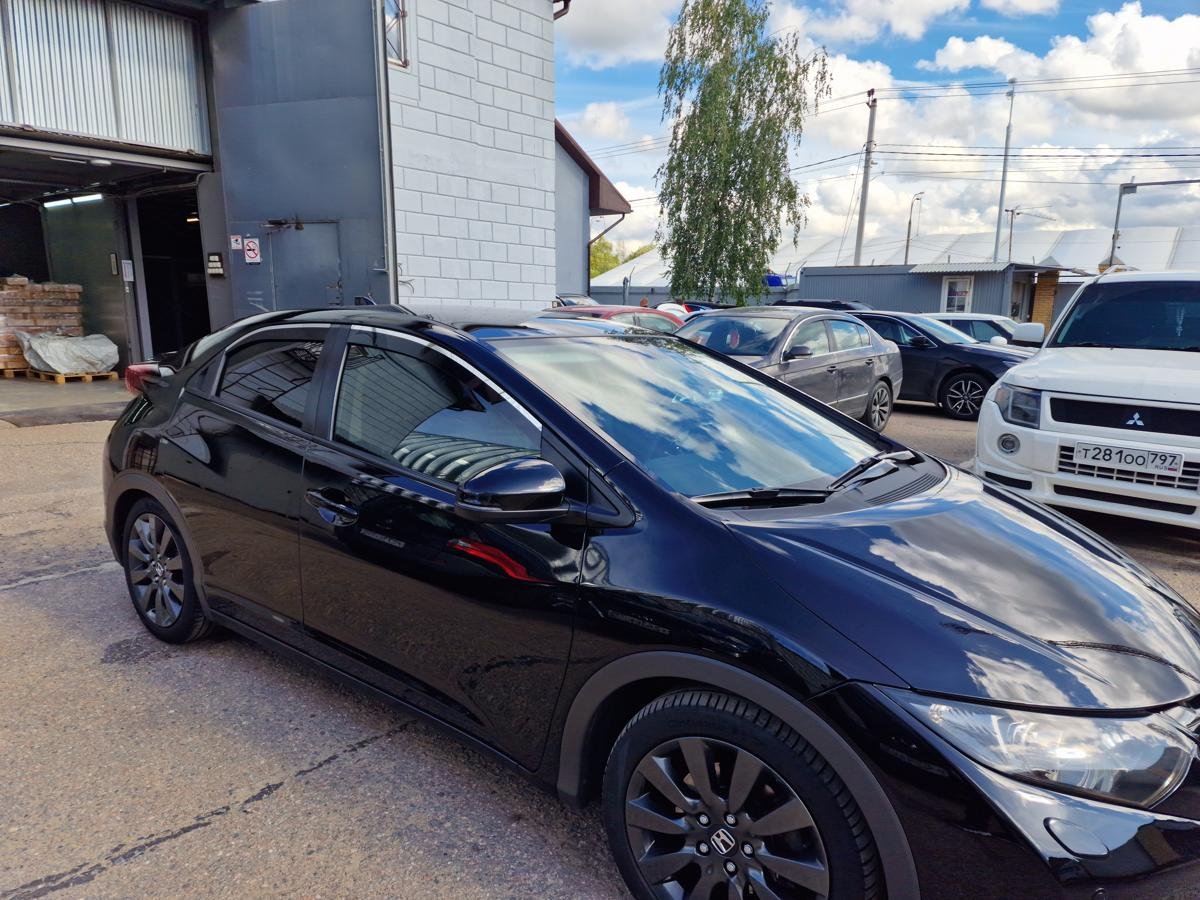 Дефлекторы окон 2D с хром накладками 4 шт. для Honda Civic IX