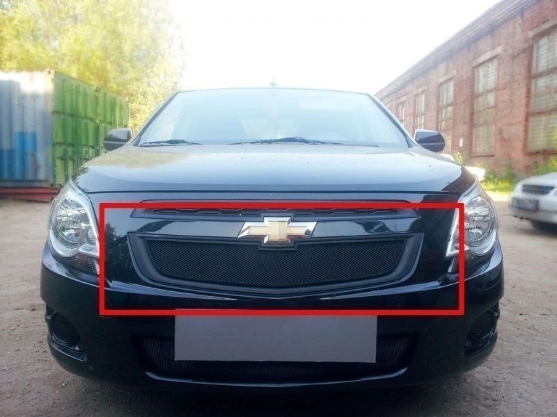 Защитная сетка радиатора верх для Chevrolet Cobalt II Черный Стрелка 11 CHCOB.top.black