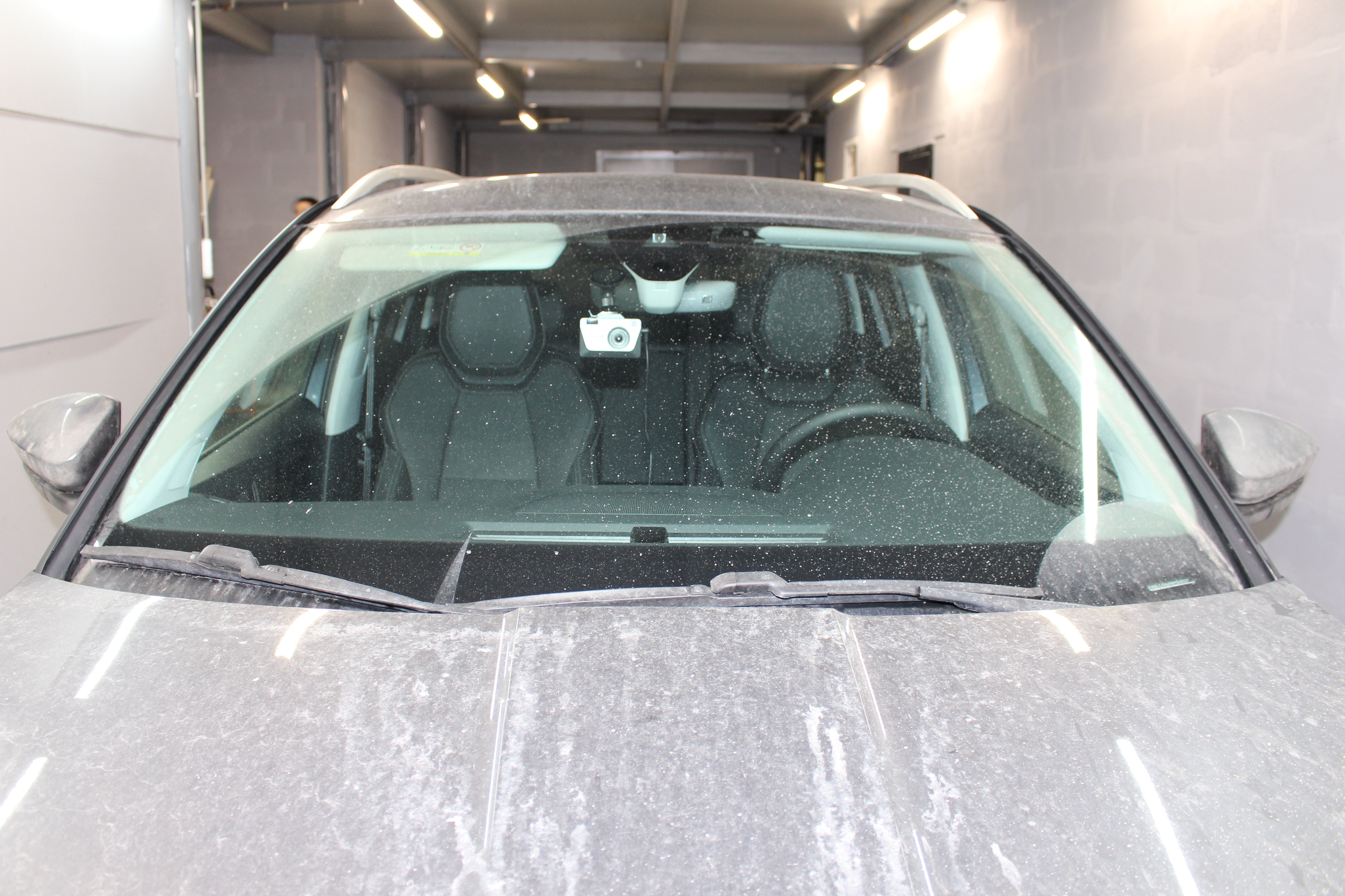 Дефлектор (водосток) лобового стекла для Skoda Karoq I