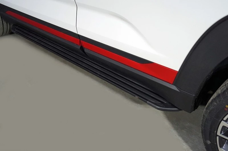 Пороги алюминиевые "Slim Line Black" 1720 мм для Changan CS35PLUS I Рестайлинг