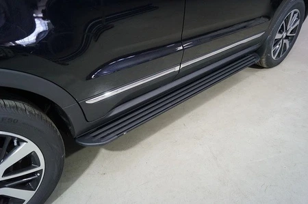 Пороги алюминиевые "Slim Line Black" 1720 мм для Changan CS55 I Черный ТСС CHANCS5522-21B