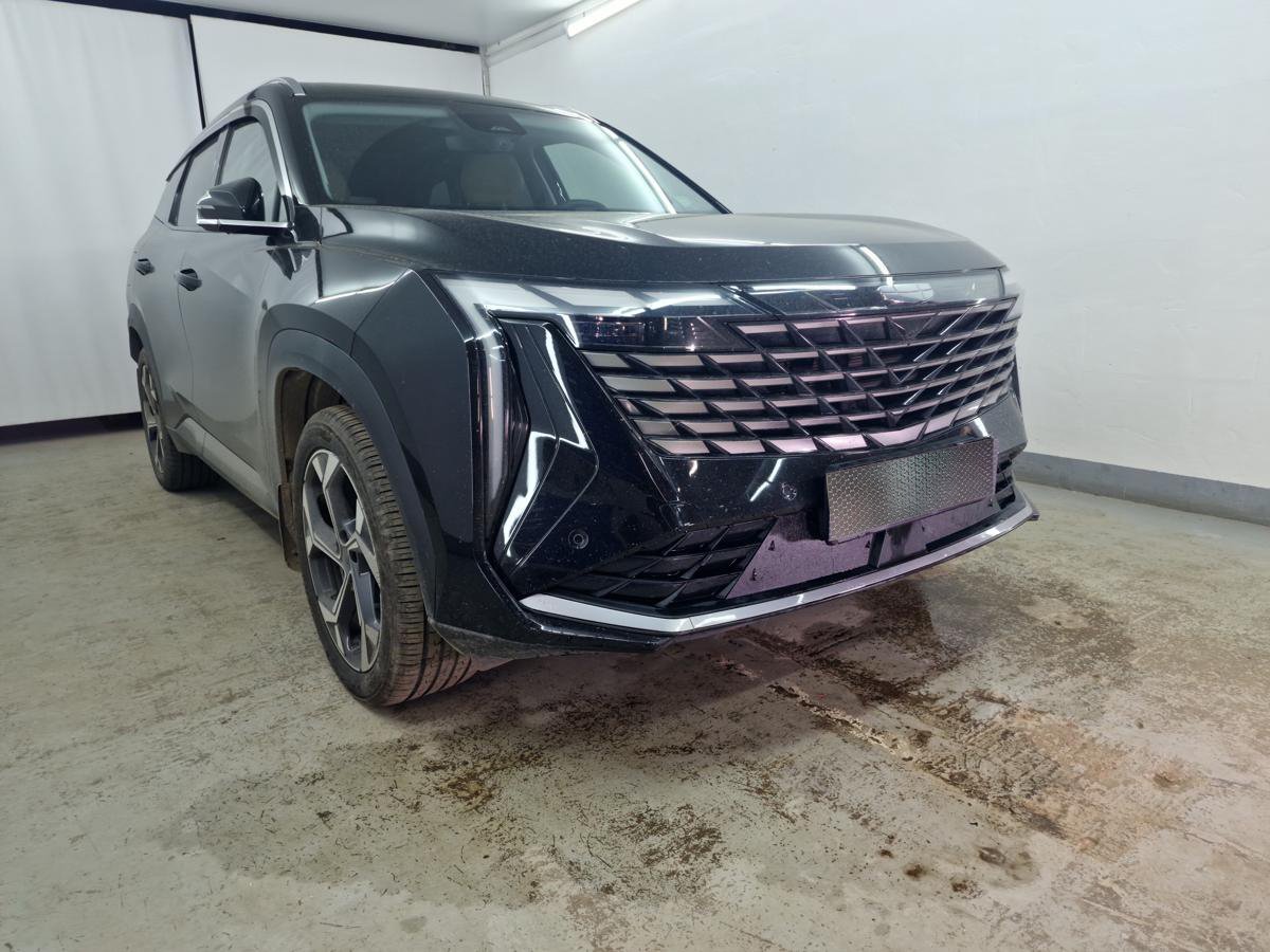 Зимняя заглушка радиатора на стяжке низ 2 части для Geely Atlas II