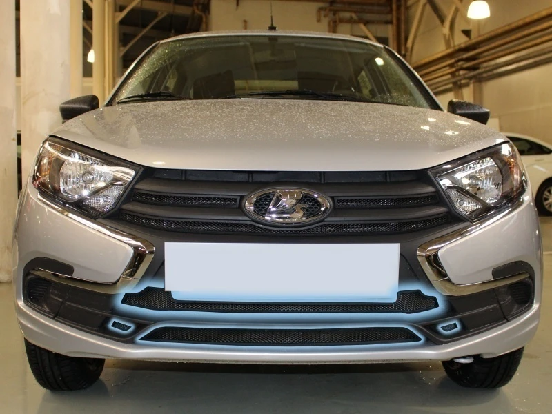 Защитная сетка радиатора низ 4 части для LADA (ВАЗ) Granta I Рестайлинг Черный Стрелка 11 LGR18.bot.black
