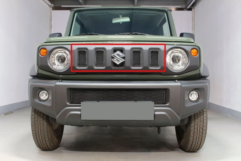 Защитная сетка радиатора верх 4 части для Suzuki Jimny IV Черный Стрелка 11 SJIM18.top.black