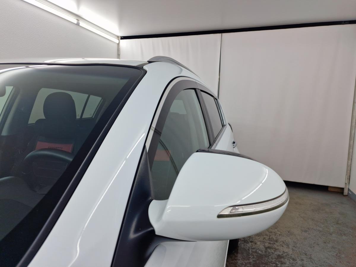 Дефлекторы окон с хром накладками 2D 4 шт для Kia Sportage III