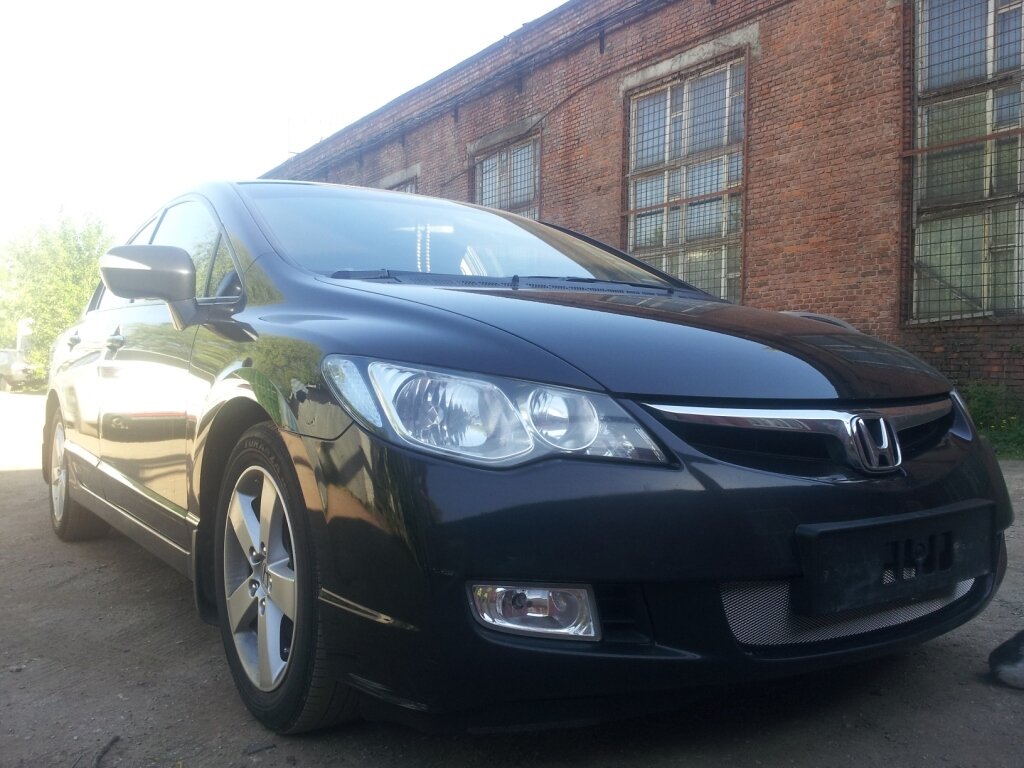 Защитная сетка радиатора для Honda Civic VIII