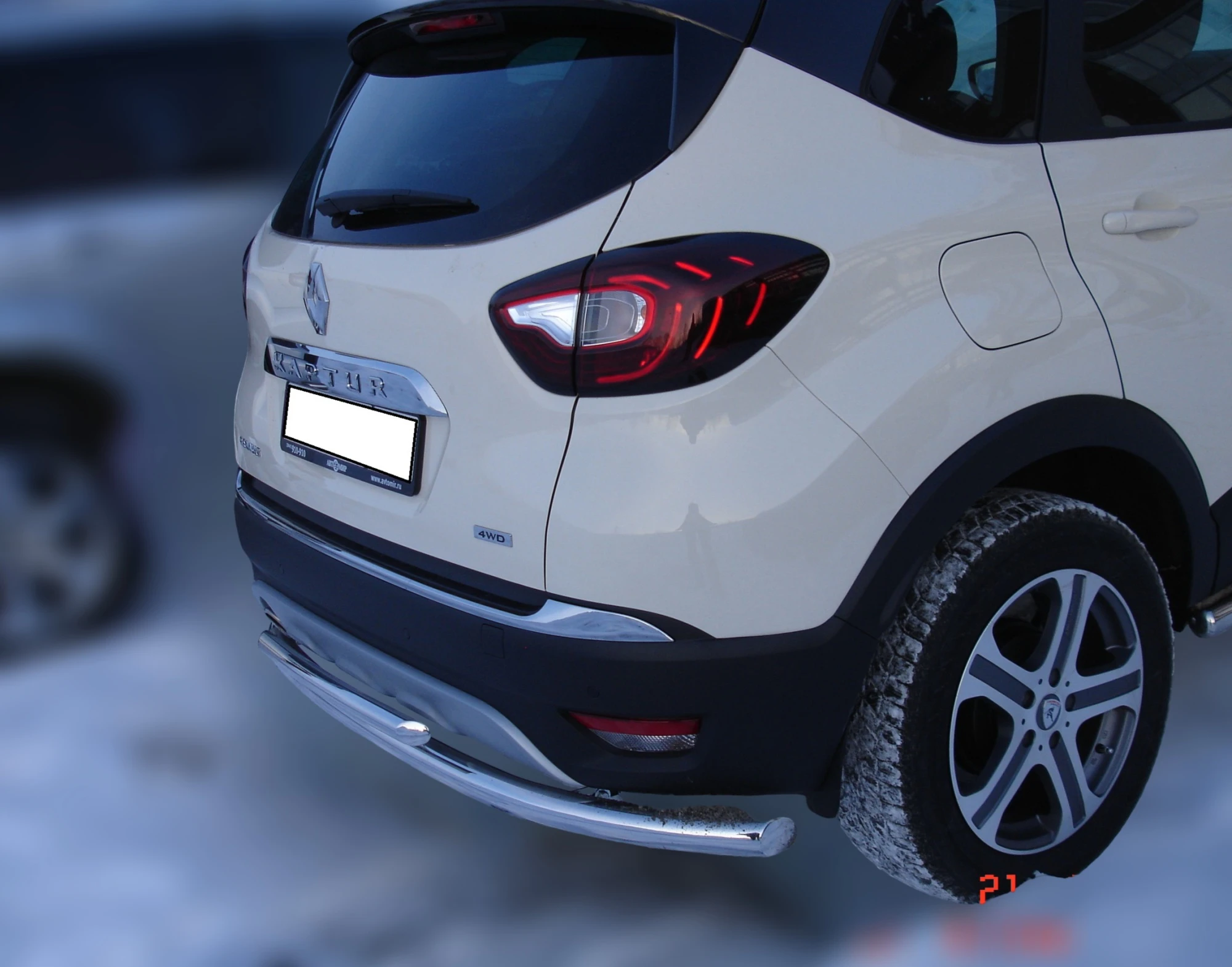 Защита заднего бампера двойная d60/42 мм для Renault Kaptur I  Юко RK.17.16