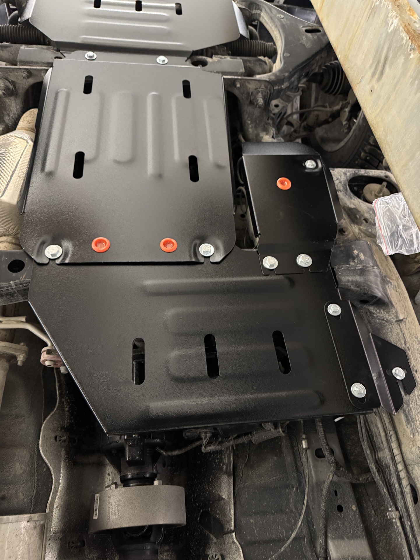 Комплект защиты (редуктор переднего моста, кпп и РК (4 части)) для Great Wall Poer King Kong I